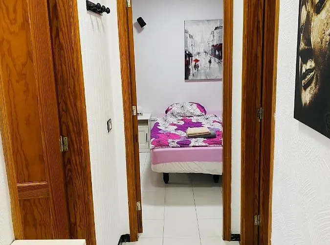 - Maris Puerto De Mogan